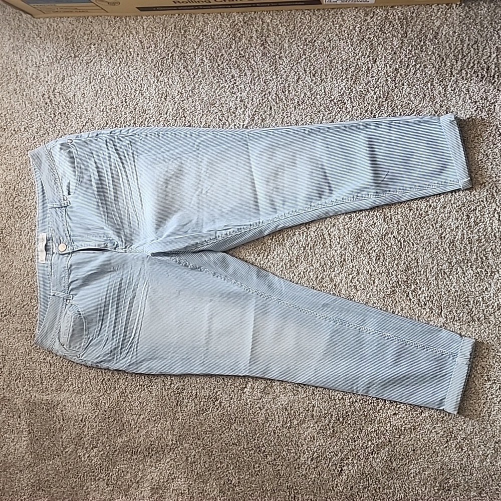 16w Stripped jeans